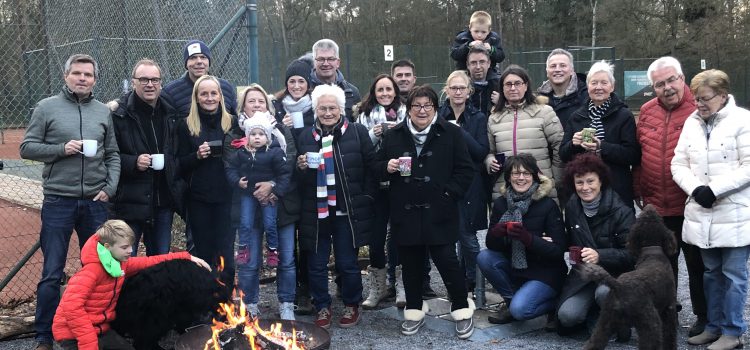 Frohe Weihnachten und einen guten Rutsch! Frohe Weihnachten und einen guten Rutsch!